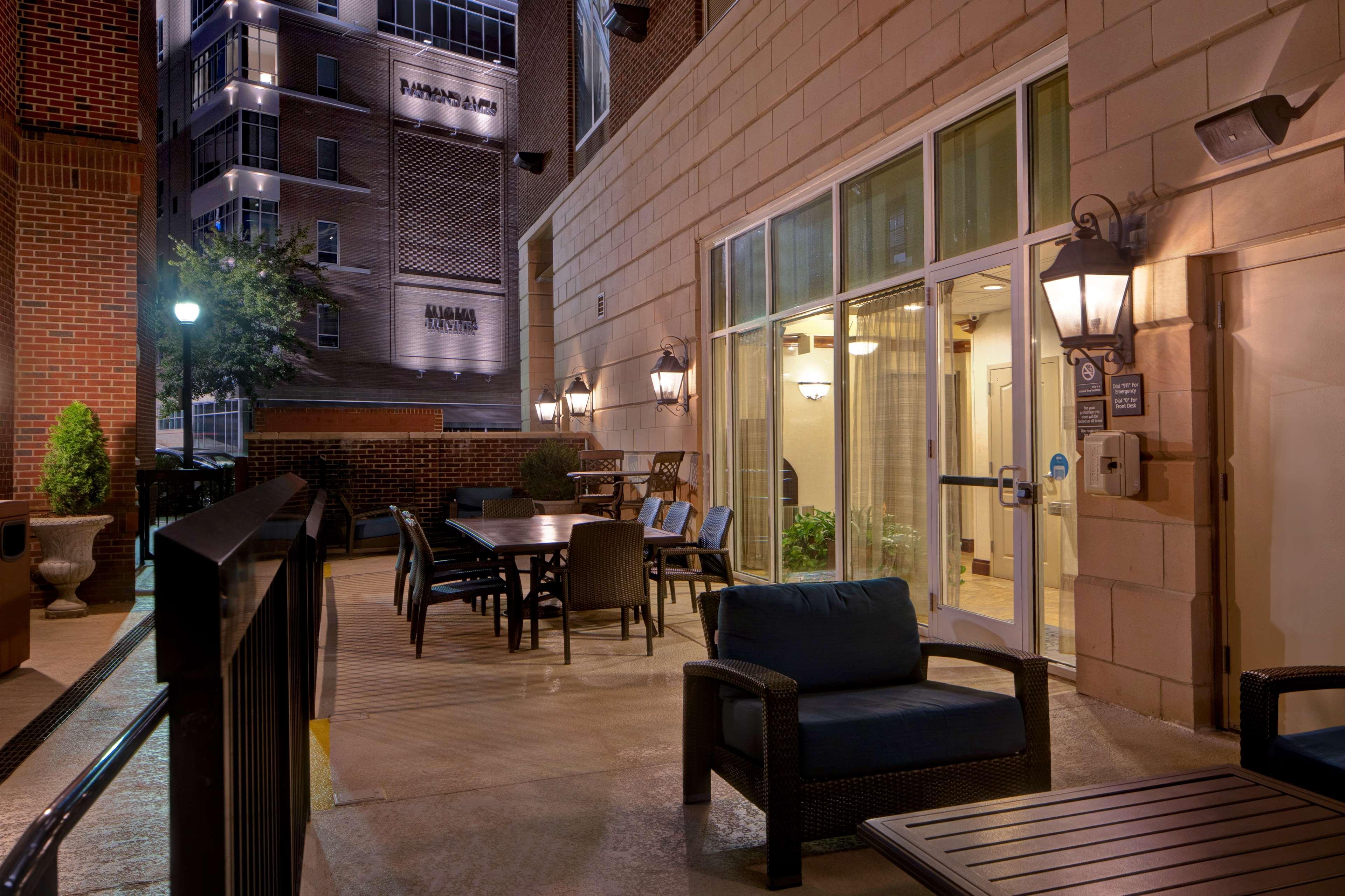 Hampton Inn & Suites Greenville-Downtown-Riverplace Exterior foto