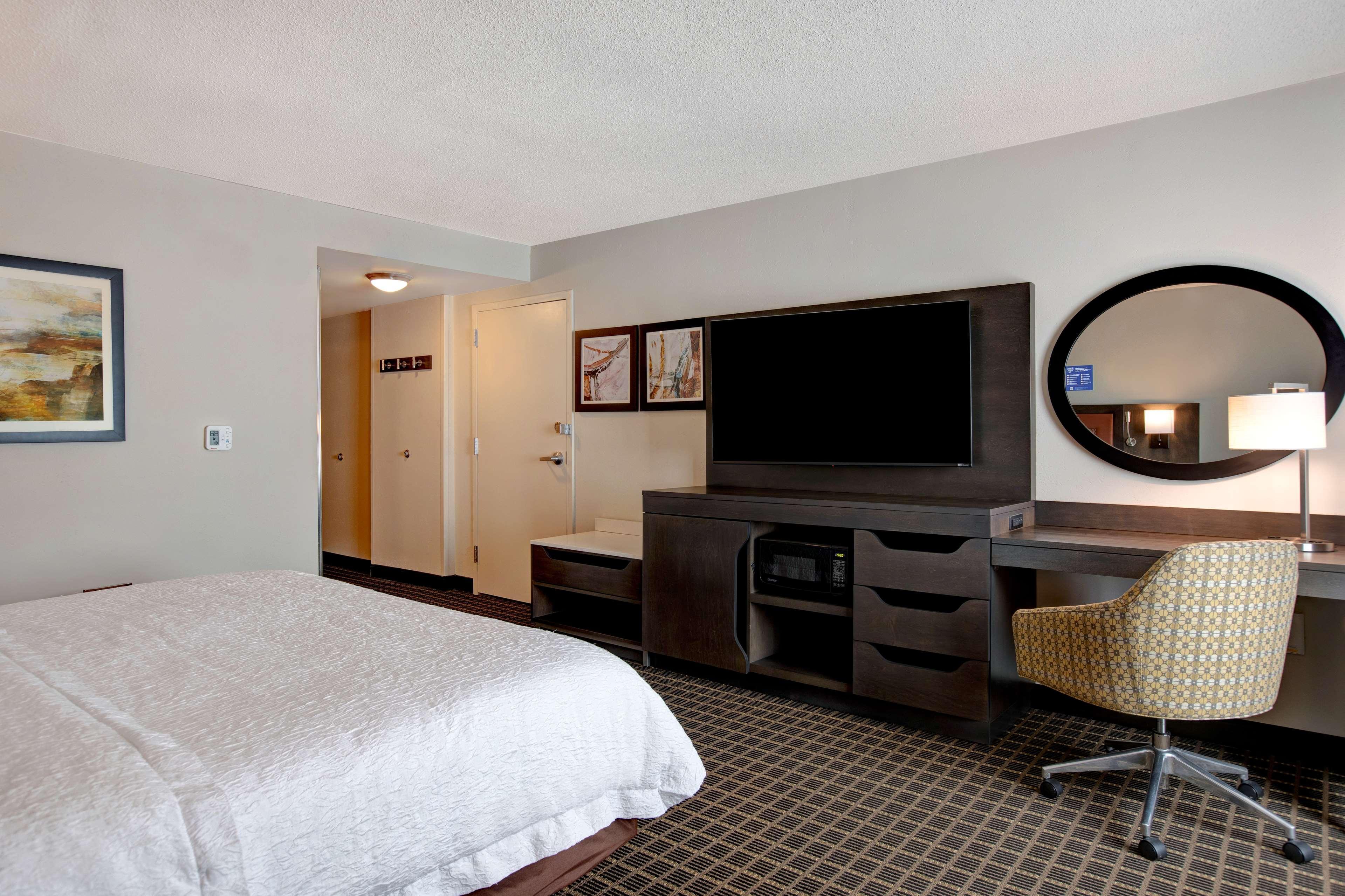 Hampton Inn & Suites Greenville-Downtown-Riverplace Exterior foto