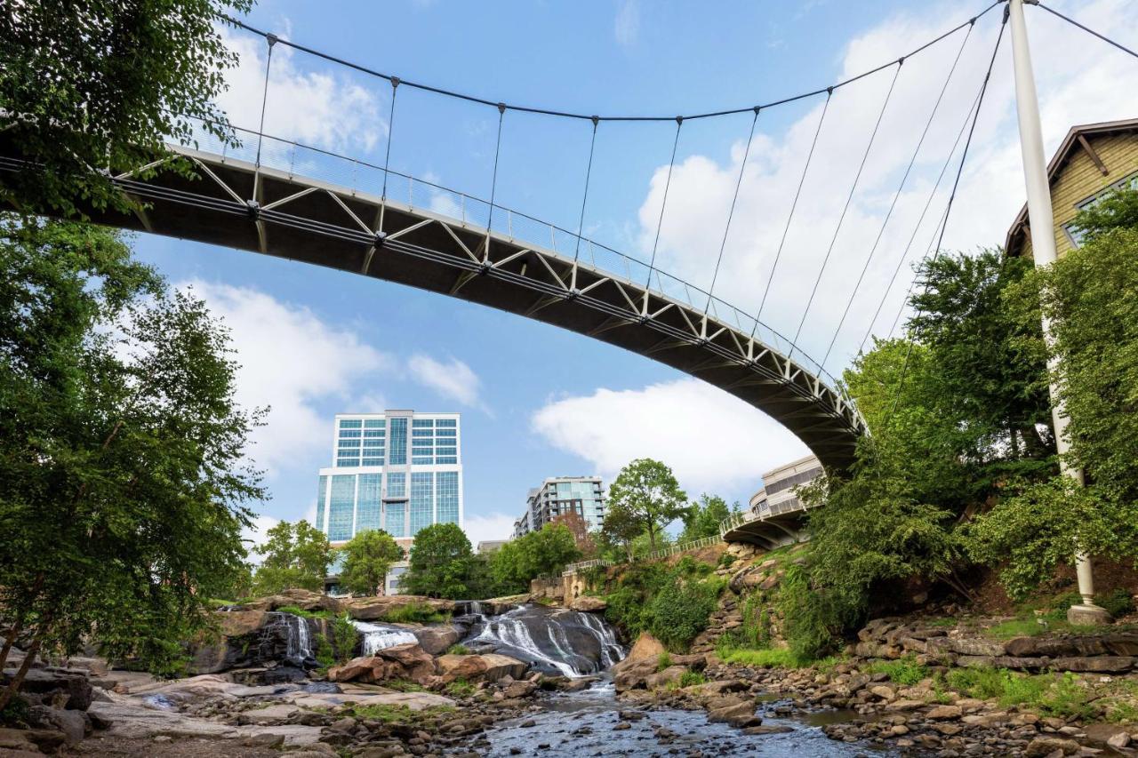 Hampton Inn & Suites Greenville-Downtown-Riverplace Exterior foto