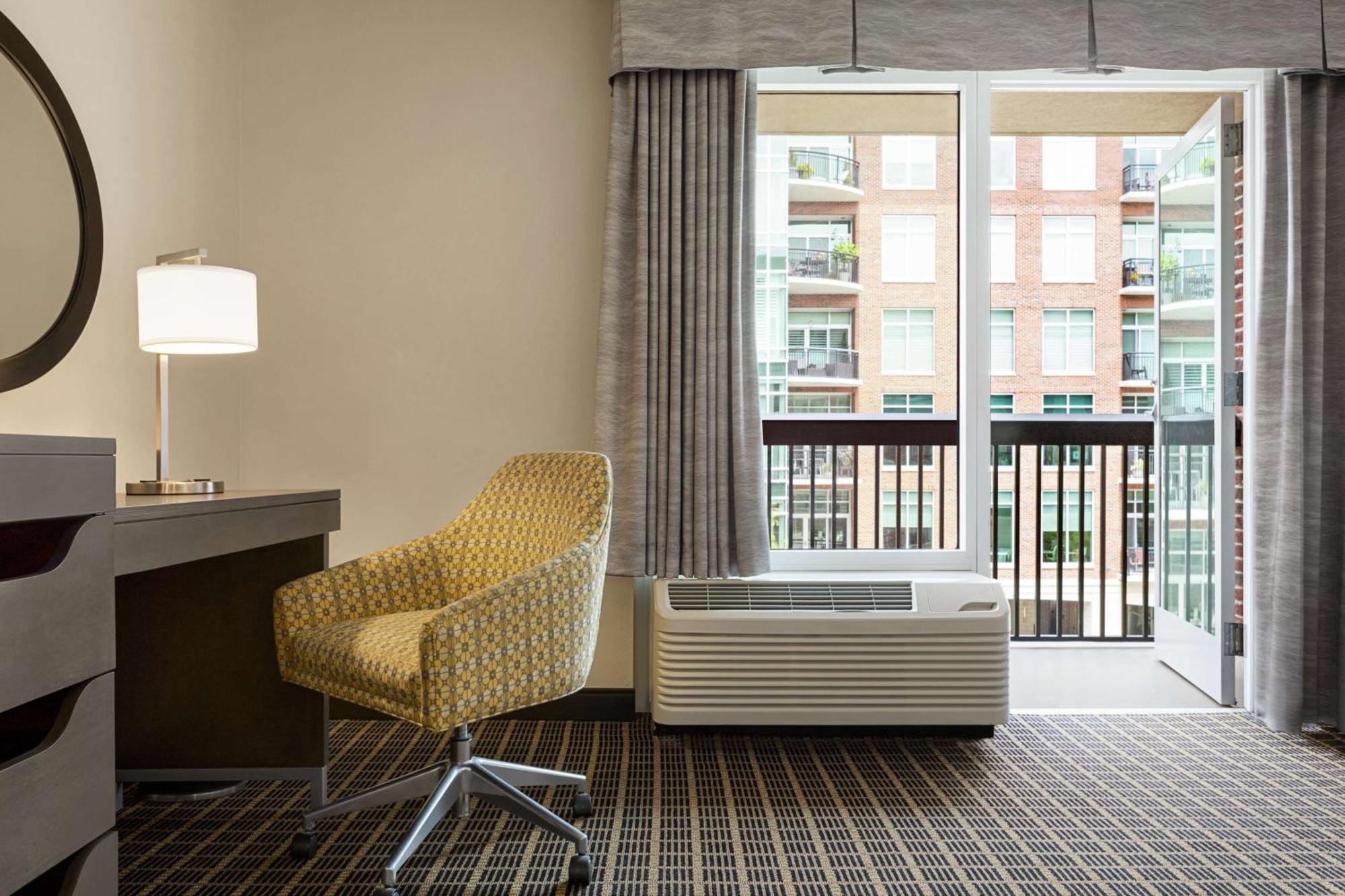 Hampton Inn & Suites Greenville-Downtown-Riverplace Exterior foto